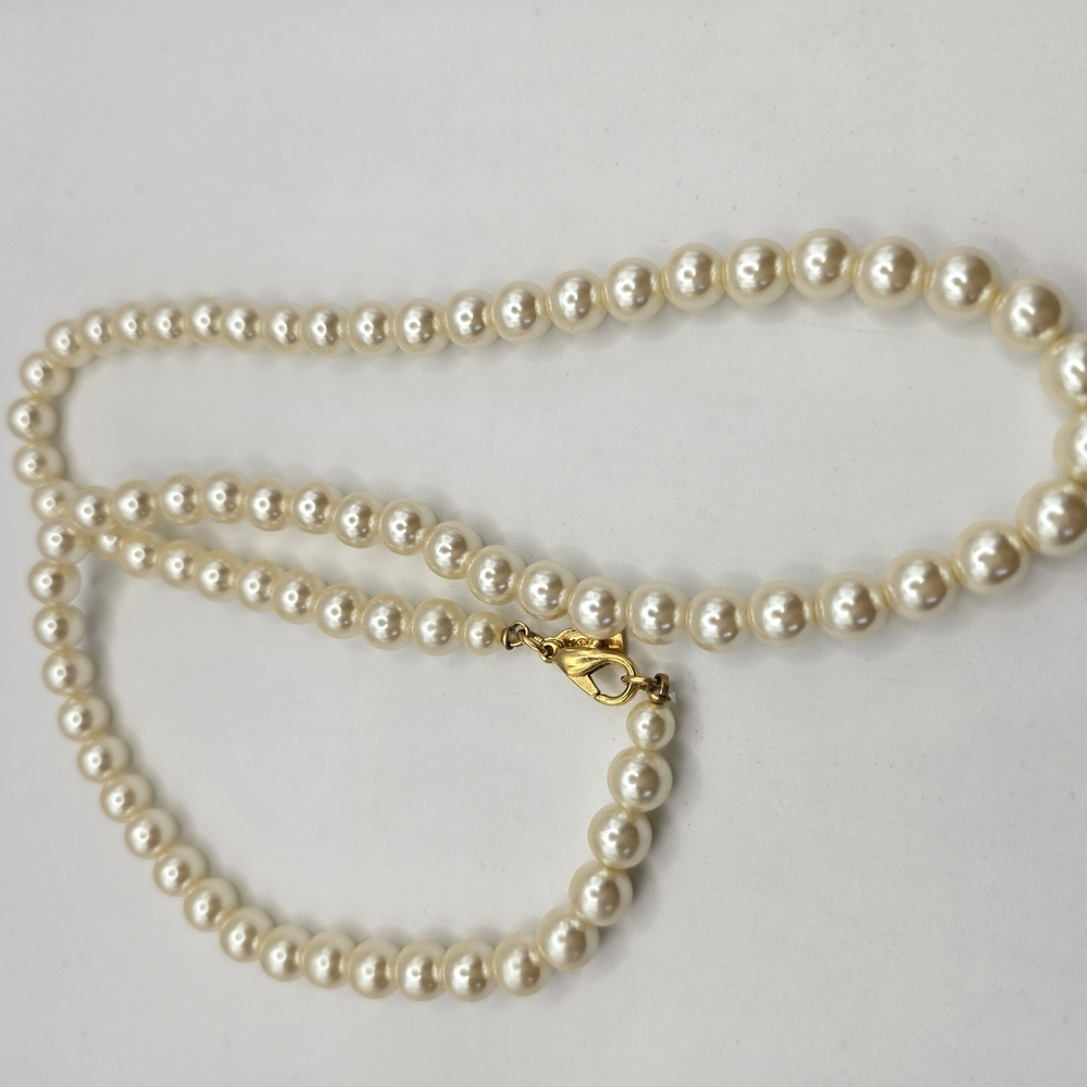 1920s Vintage 24" FAUX Pearl Necklace - Picture 3 of 5